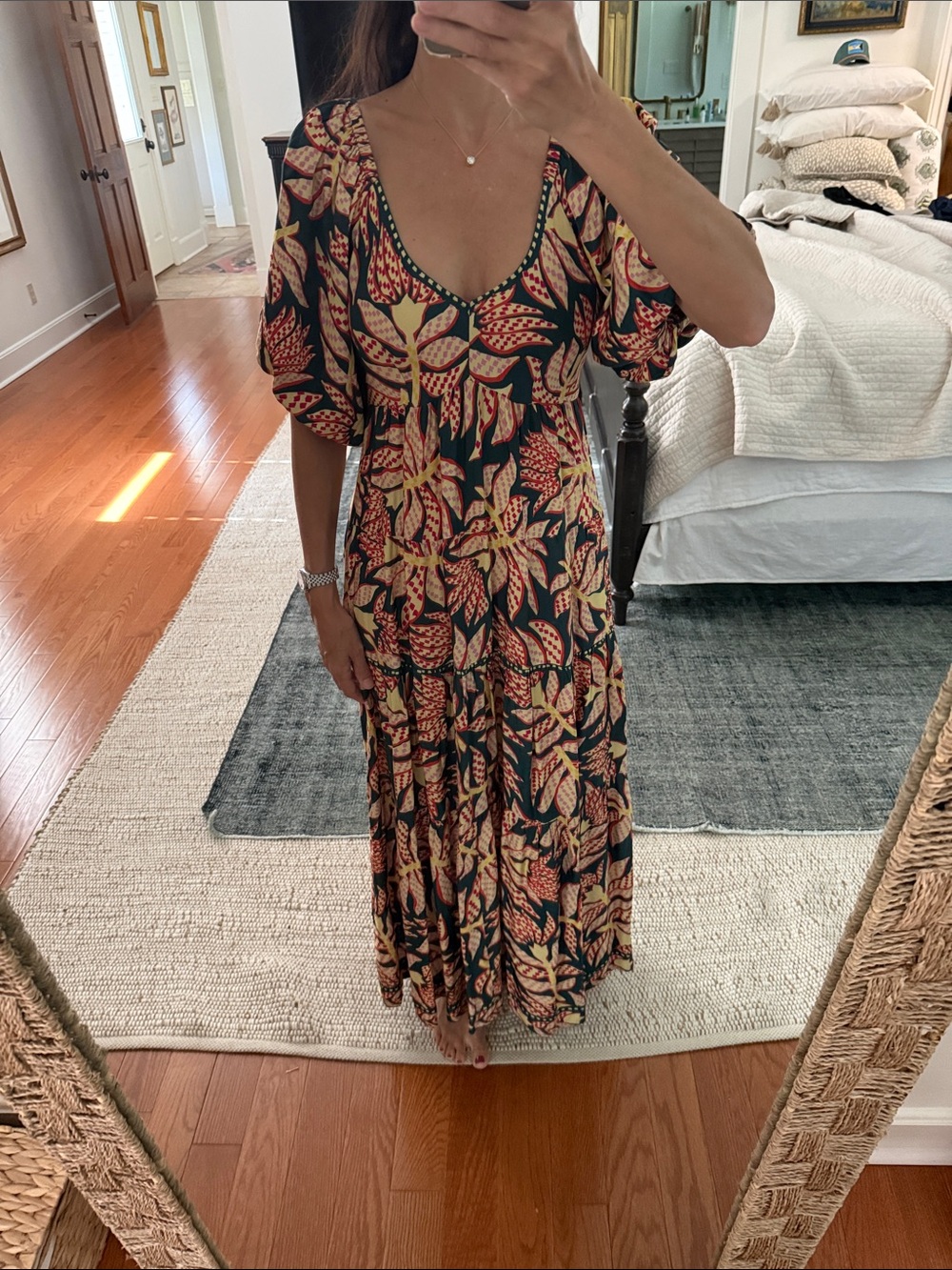 OMIKA size Small EXCELLENT V-Neck Floral Tiered Maxi Dress